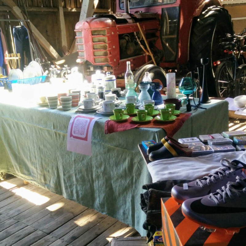 cropped flea market tour 2