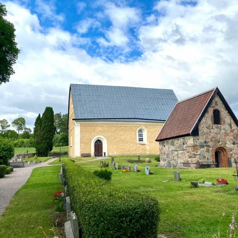 Uppsala-Näs kyrka