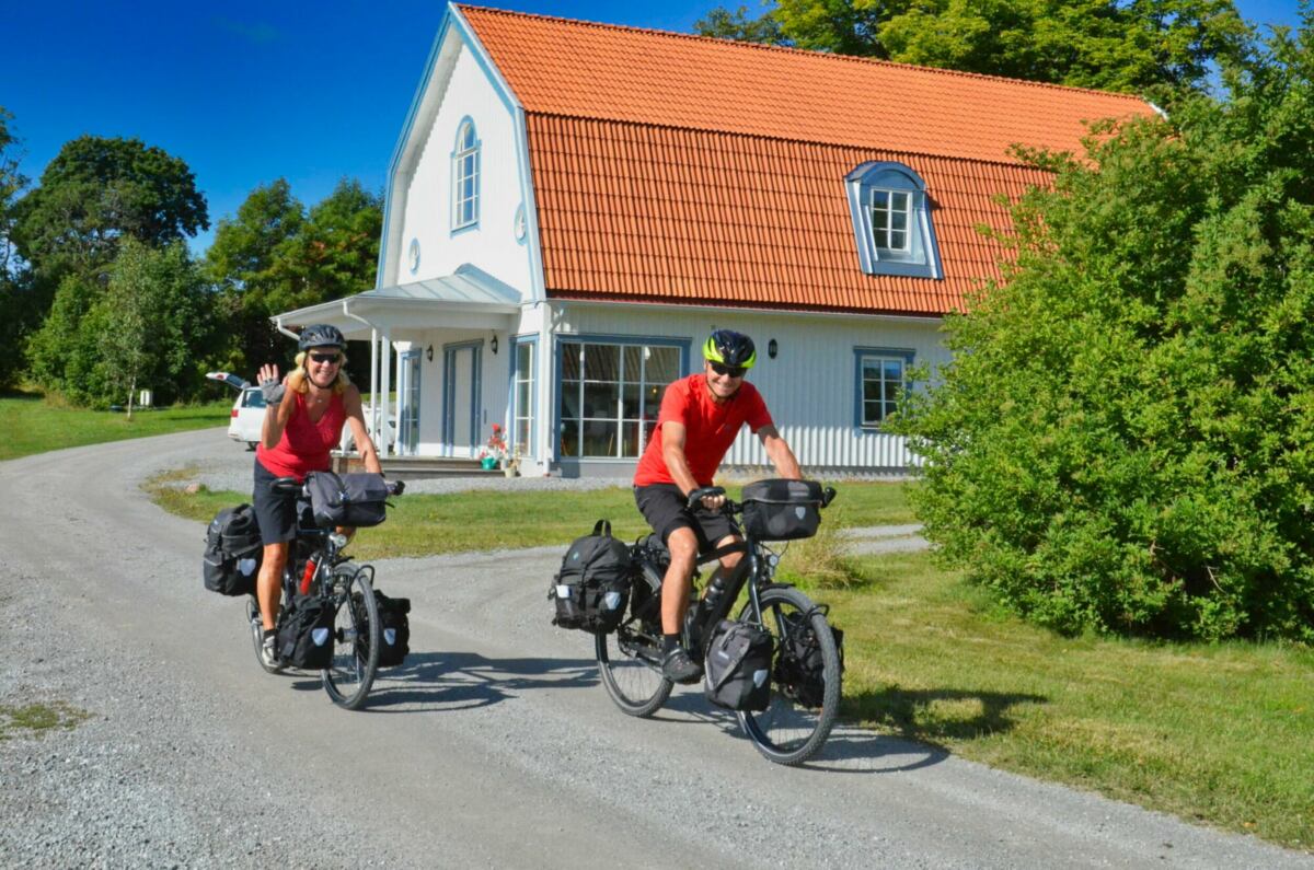 cyclists jadra gardshotel